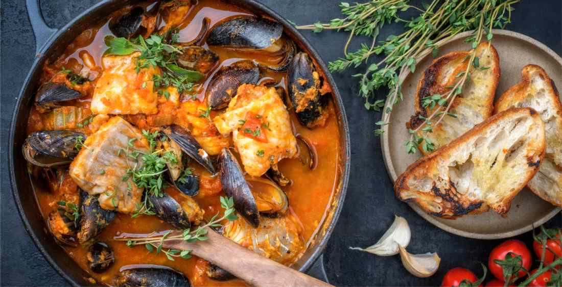 Receta de Cazuela de Rape con Almejas y Mejillones