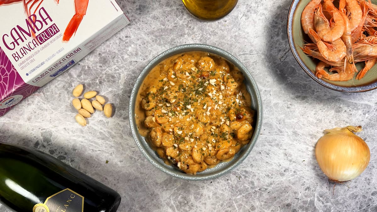 plato de gambas con almendras